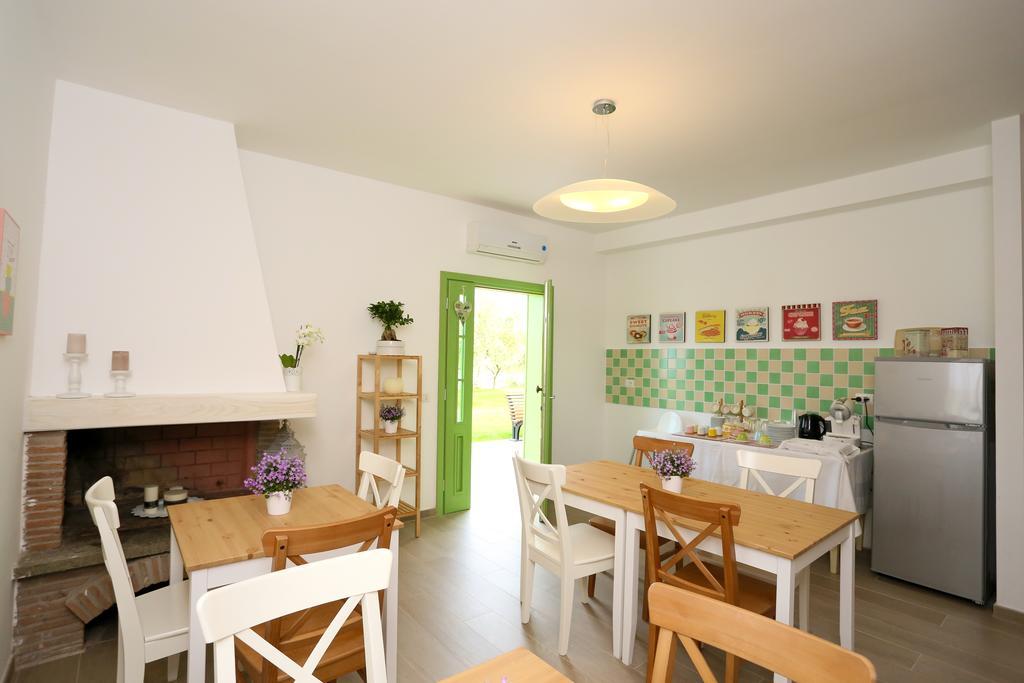 Bed And Breakfast Country Cottage Civitavecchia Exterior foto